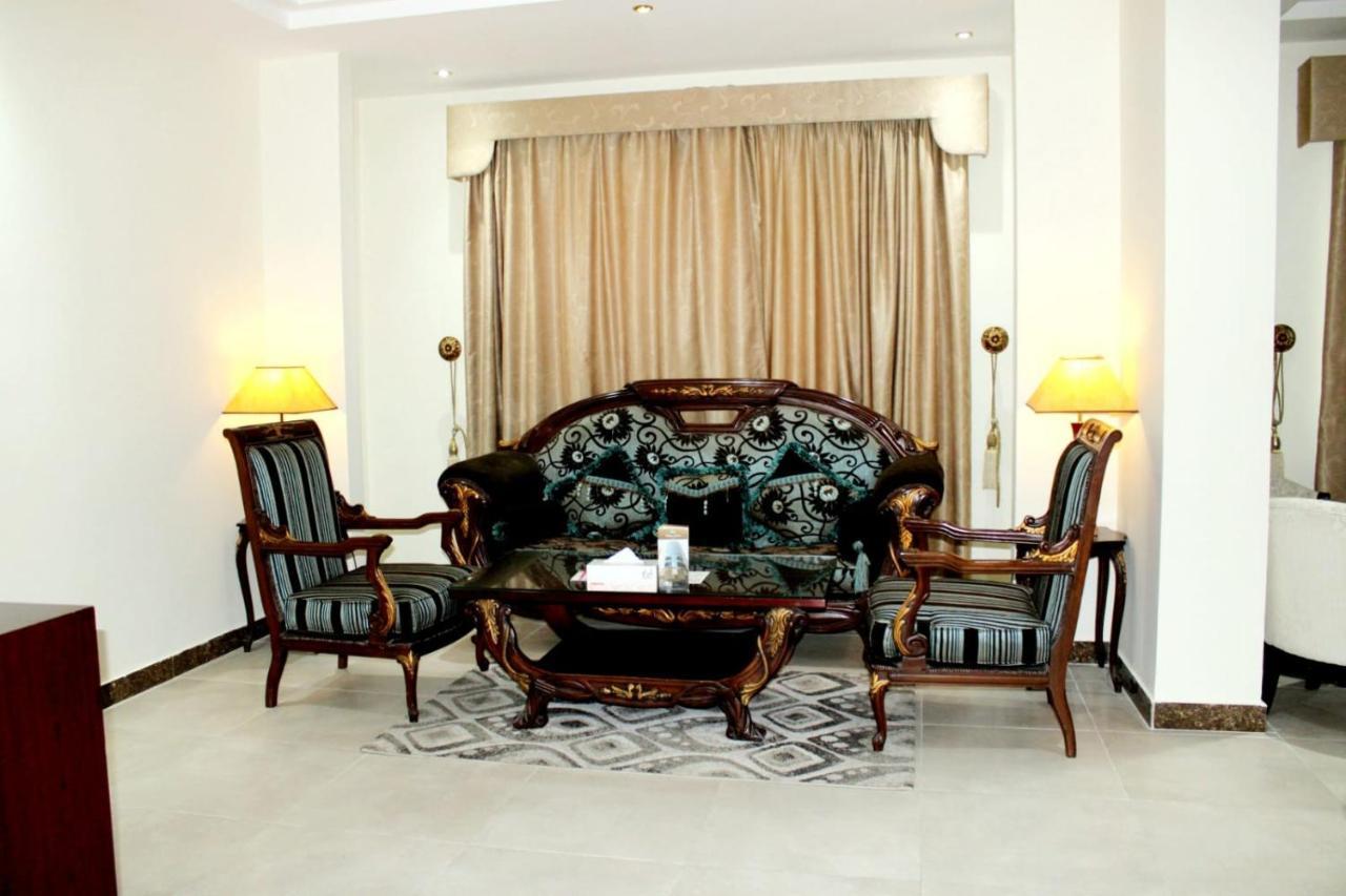 Tourist Hotel Doha Ngoại thất bức ảnh